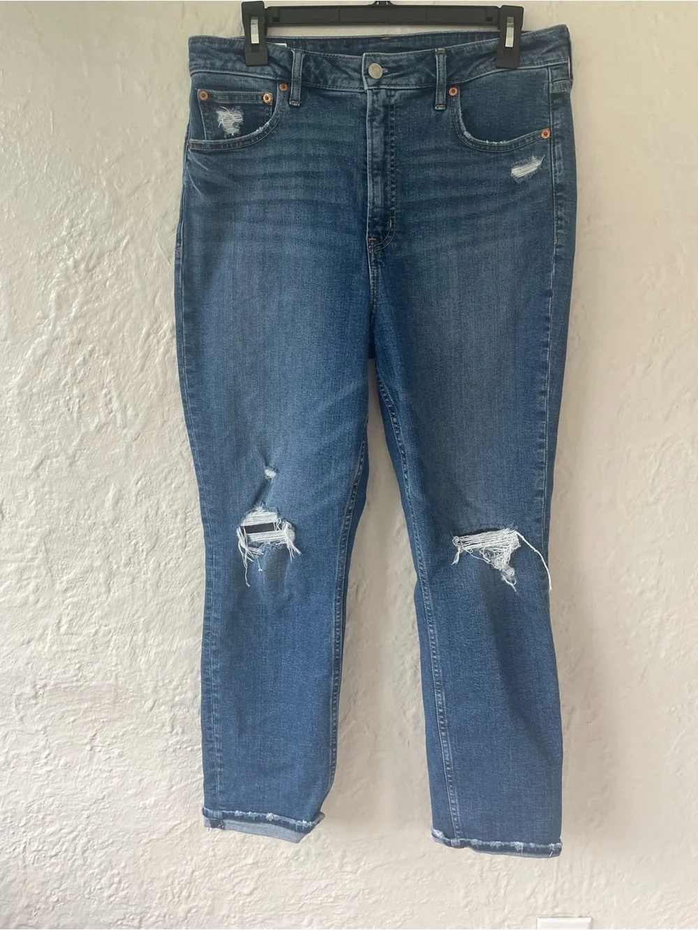 GAP Vintage High Slim Sky High distressed ankle length cuffed jeans; 14R - Picture 1 of 8